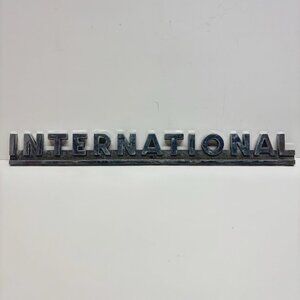 VTG 1950’s International Harvester R Series Truck Tractor Chrome Badge Emblem